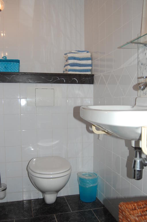 B&B Onze Deel Хейкен Номер фото